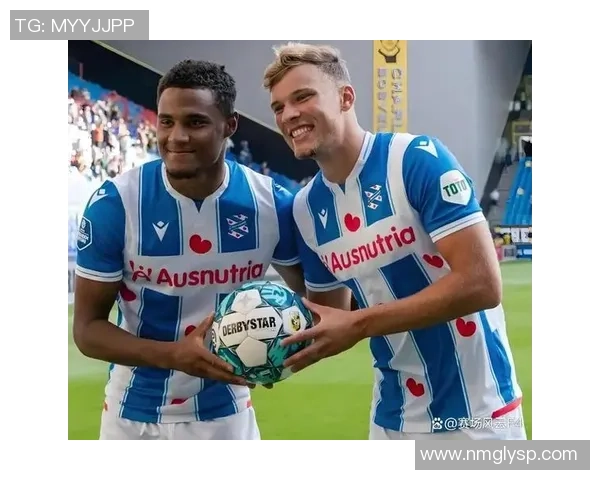 海伦芬主场迎战埃因霍温争夺荷甲积分榜关键战役